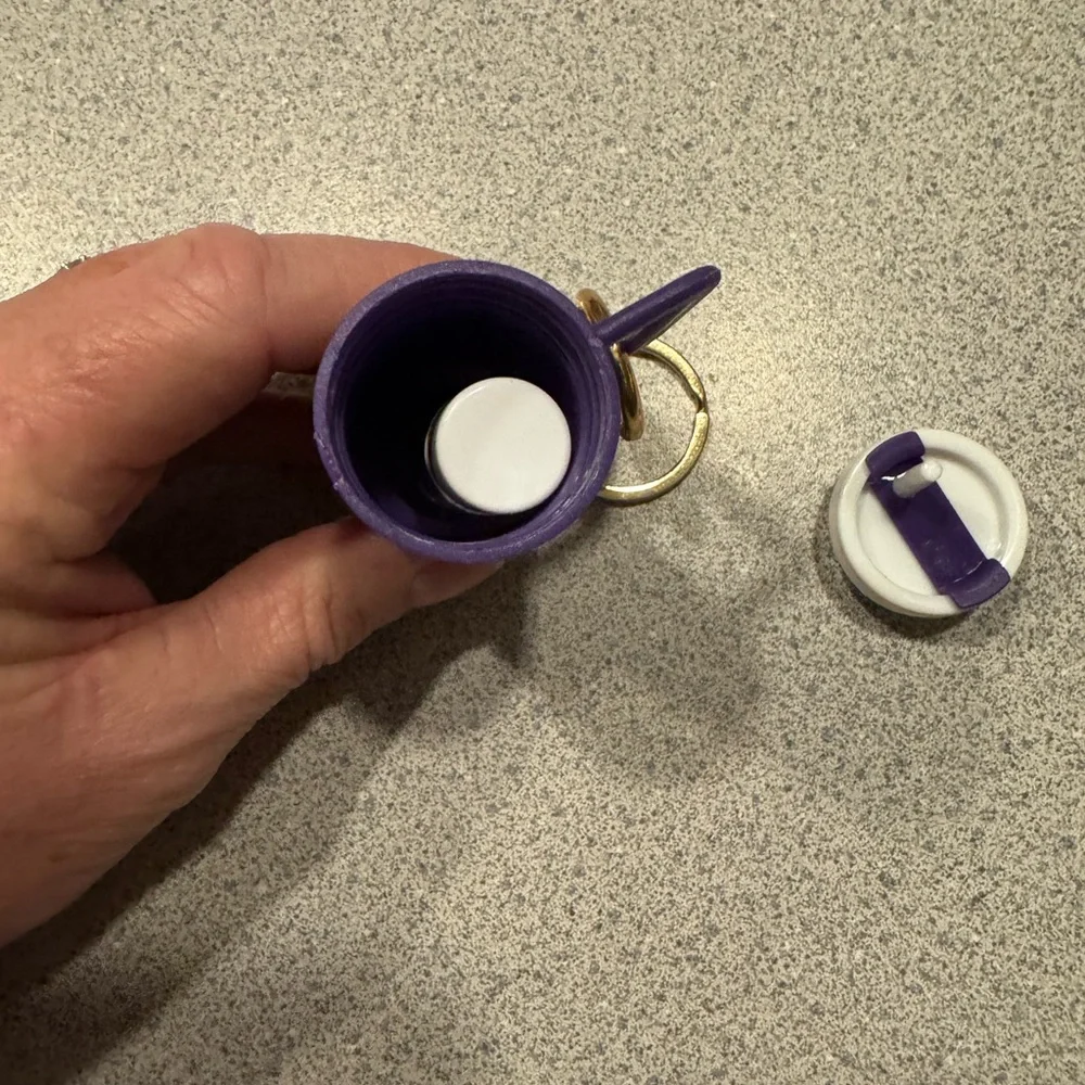 Keychain‎ Tumbler with Gold Accents